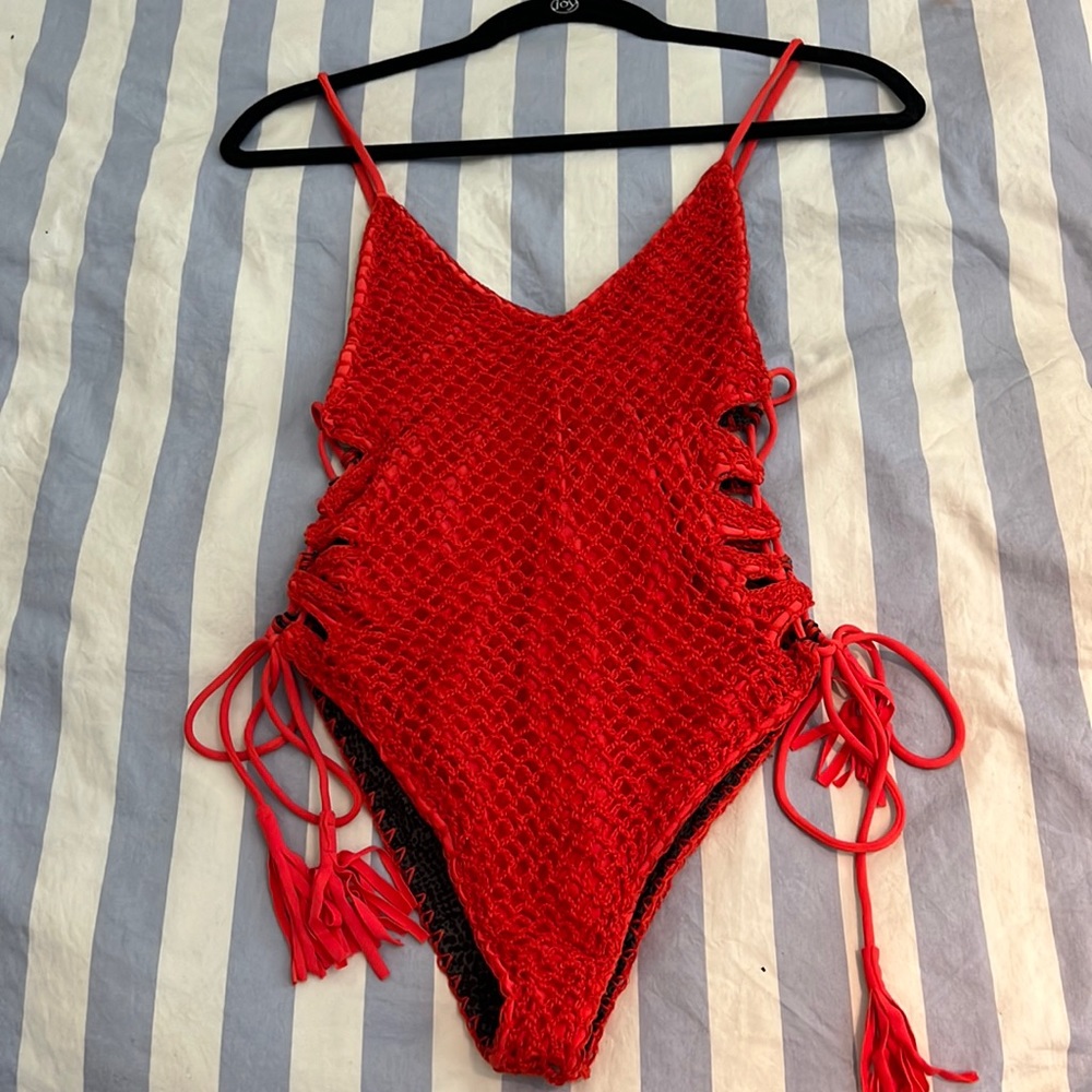 ACACIA one piece